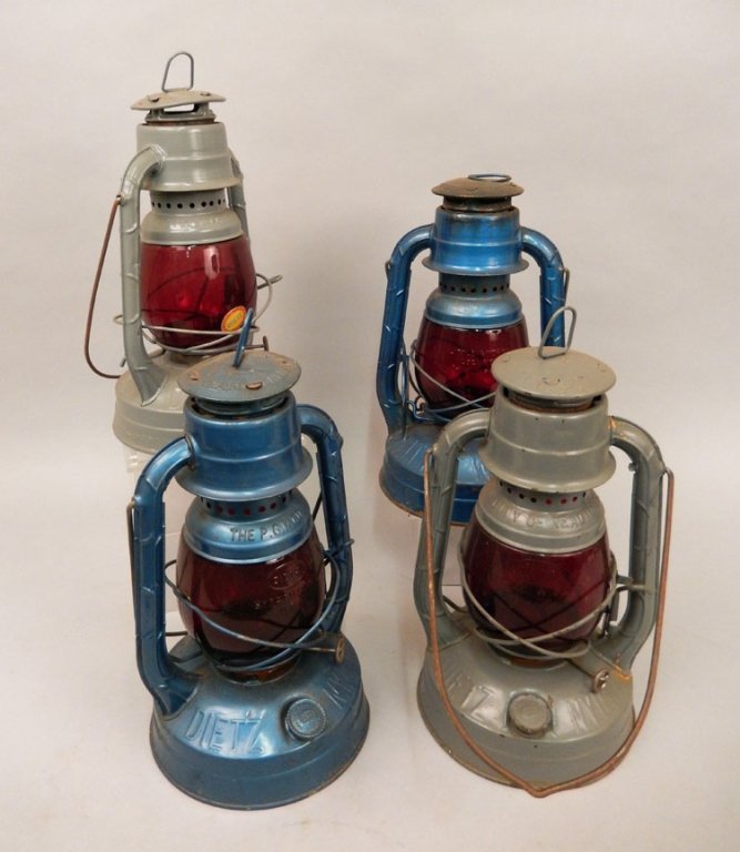 Four Dietz Little Wizard lanterns (1 of 10)