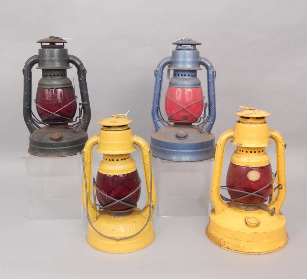 Four Dietz Little Wizard lanterns (1 of 5)