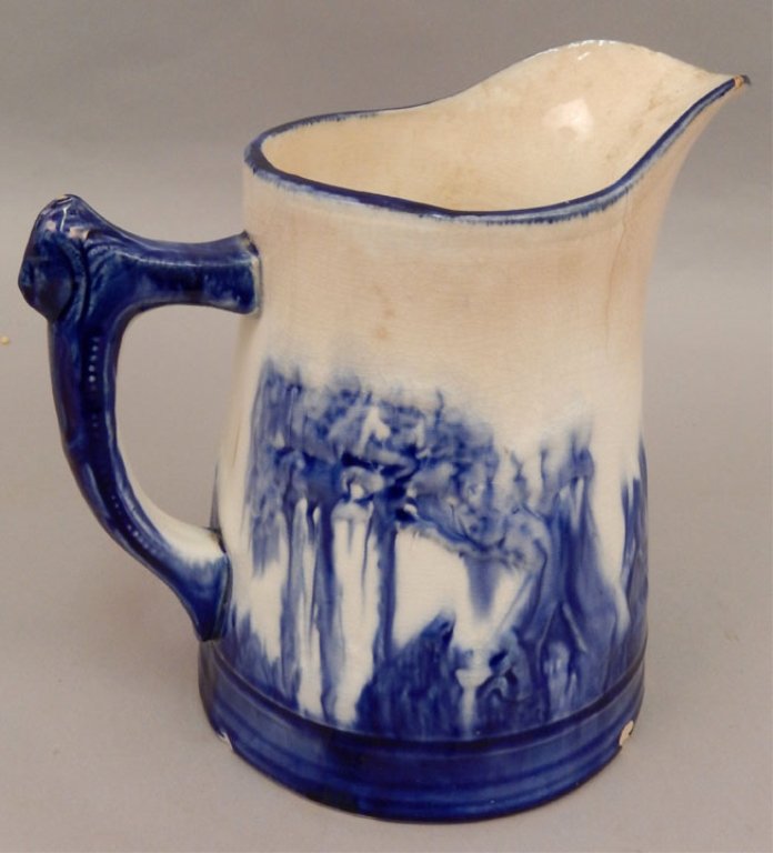 2 Quart Sleepy Eye Pottery pitcher (1 of 7)