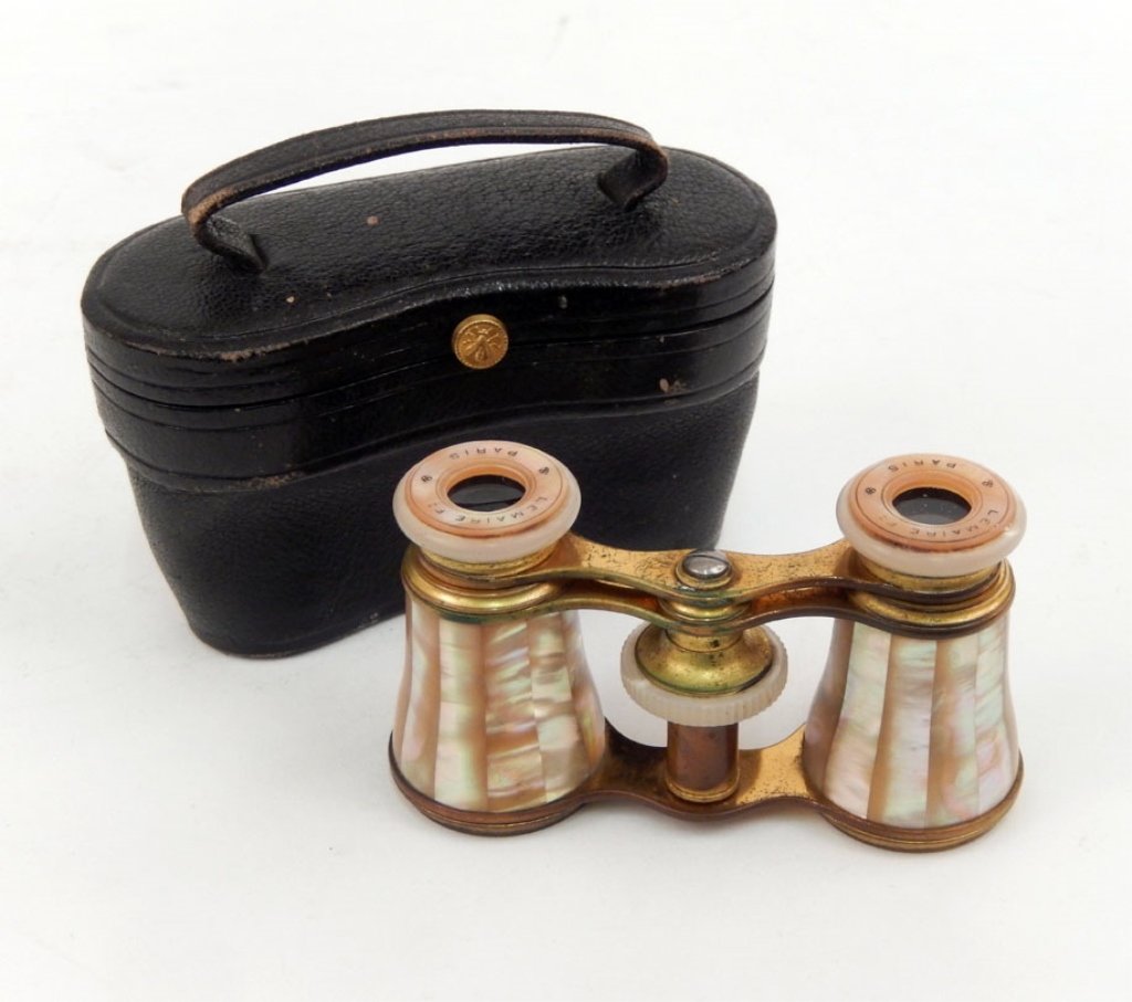 Lemaire Paris mother of pearl opera glasses: Lemaire Paris mother of pearl opera glasses in fitted leather case, marked Lemaire Fi Paris, case measures 3" x 4 1/4" x 1 3/4"