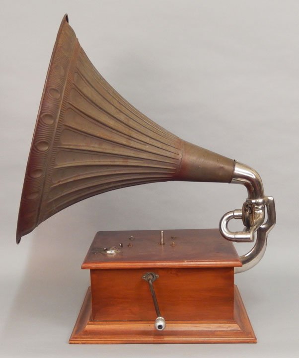 Oak cased Victrola: Oak table top Victrola player with horn, "Grand-Symphonic sound box made abroad, London - Berlin - Paris", 457065, 14 1/2" x 20" x 15"