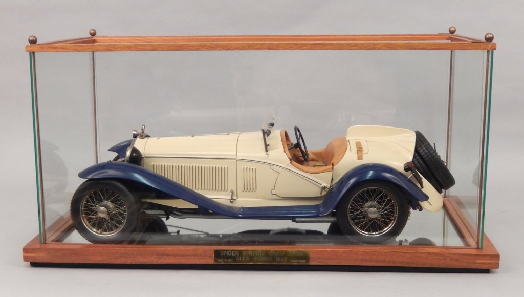 Unbuilt Bandai Alfa Romeo Gran Sport 1/12 Scale Model Kit