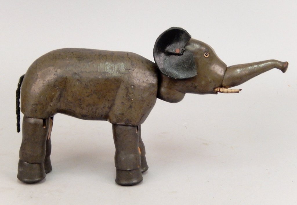 Schoenhut elephant (1 of 5)