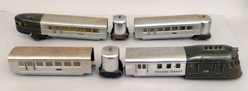 Lionel Flying Yankee train set (1 of 5)