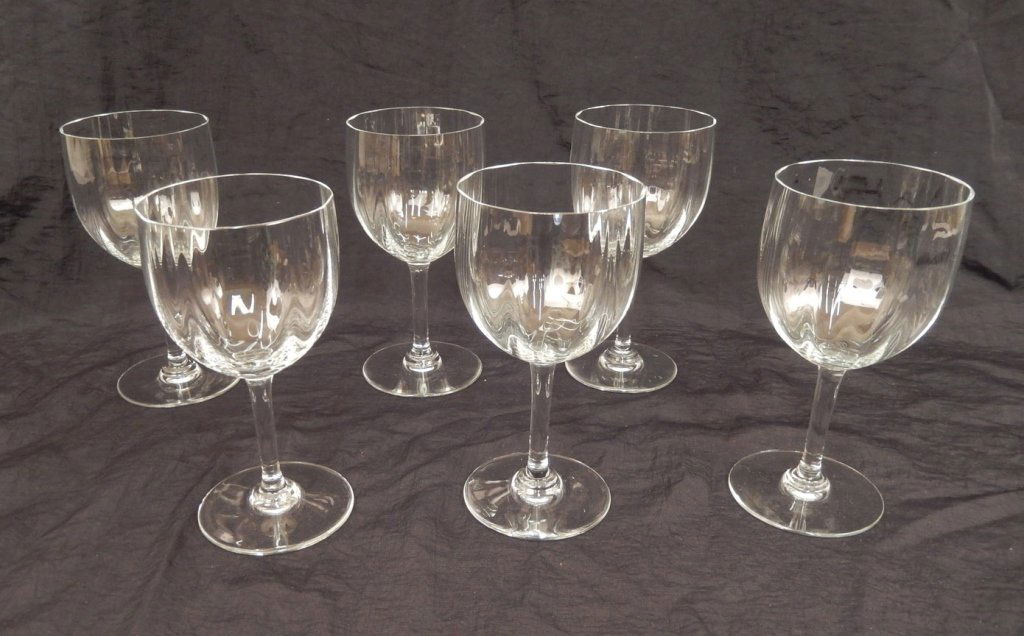 Six Baccarat Montaigne-Optic claret wines (1 of 3)