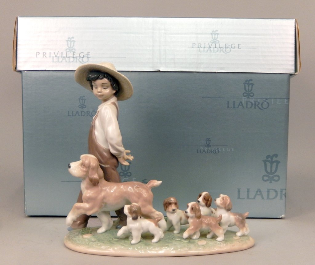 Lladro My Little Explorers No. 6828 in original box (1 of 2)