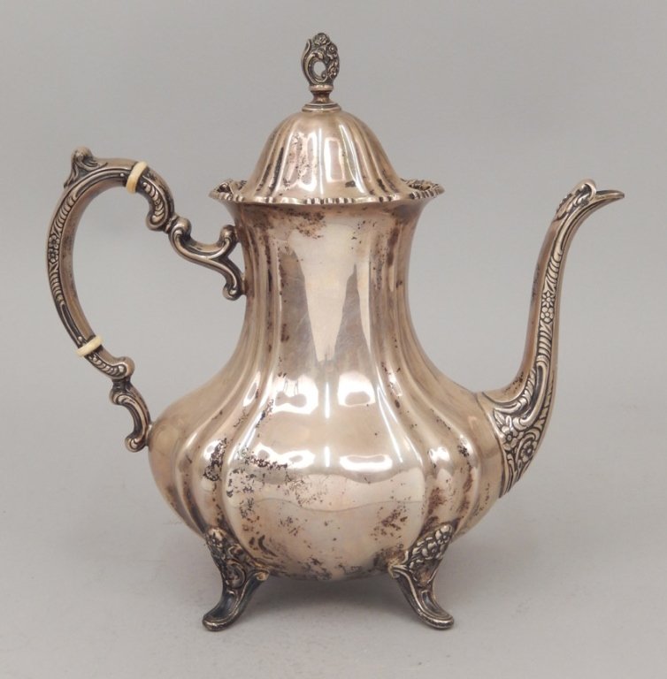 Poole sterling silver coffee pot (1 of 2)