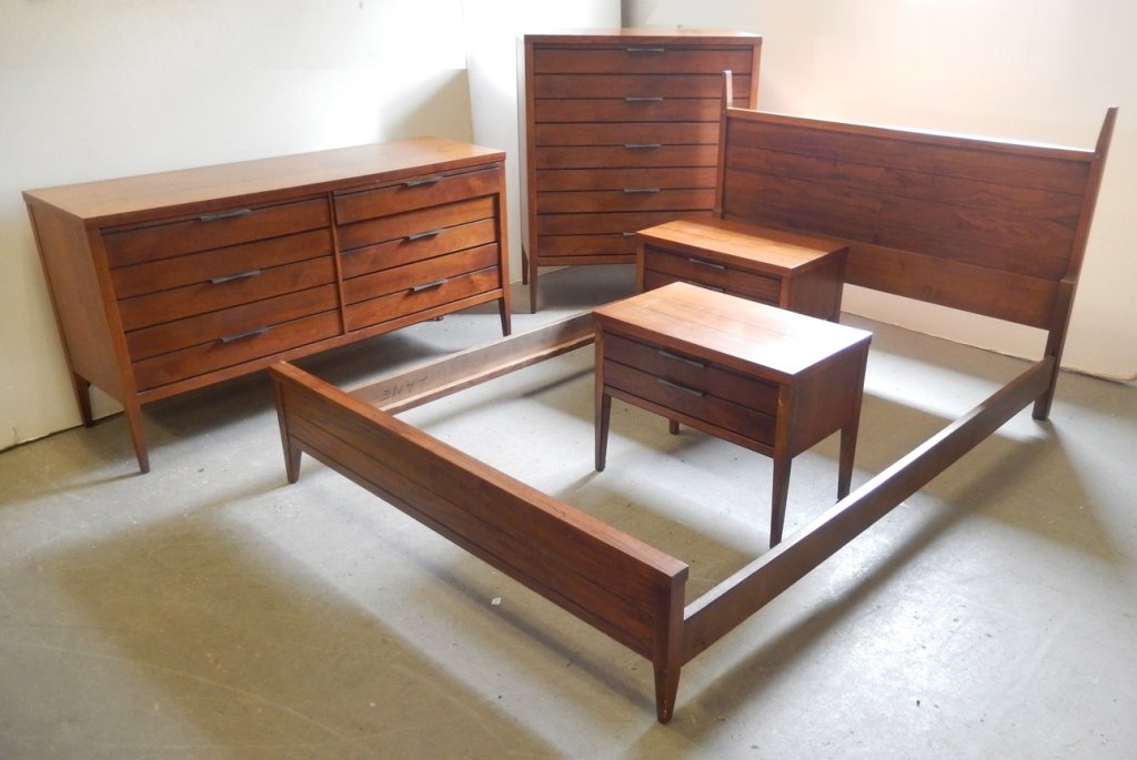 Lane walnut mid C. bedroom set: Lane walnut mid C. six piece bedroom set, Model 228, full size bed, dresser 30" x 58" x 18", tall chest 33 1/2" x 38" x 18", pair of nightstands 20" x 26" x 15", mirror 38" x 26"