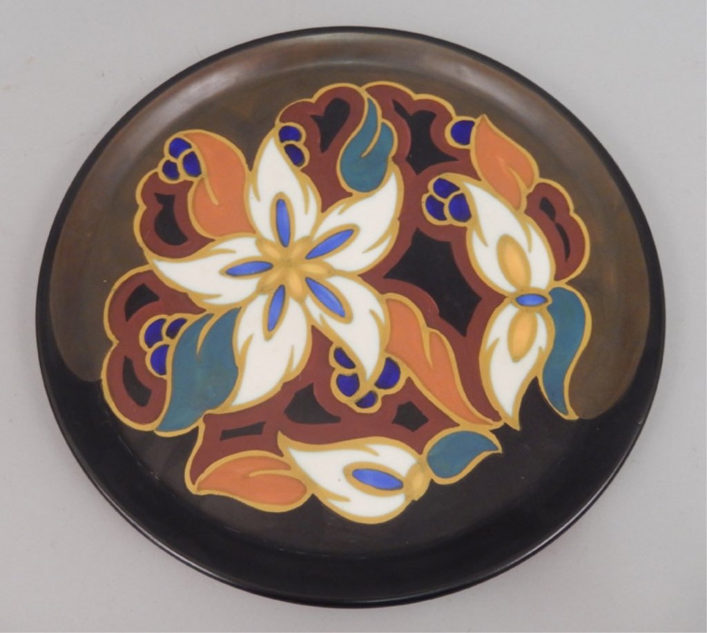 Gouda pottery Daisy plate: Gouda pottery Daisy plate, marked on back "1A. Zenith R., Gouda Holland, Daisy, 17/9", measures 11 1/2" diameter