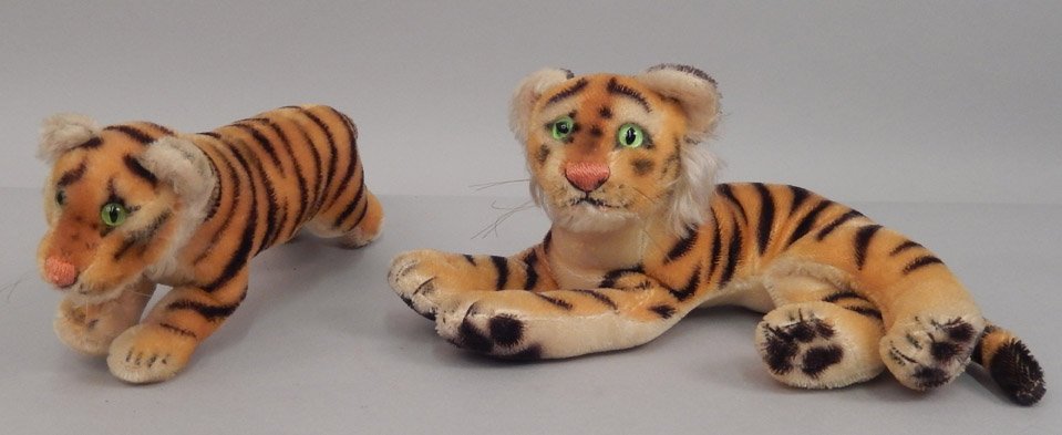 Two Steiff mohair tigers (1 of 5)