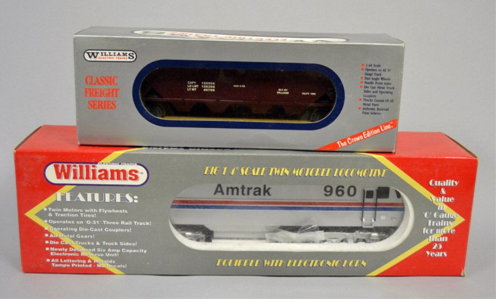 Williams Amtrak locomotive and freight car (1 of 3)