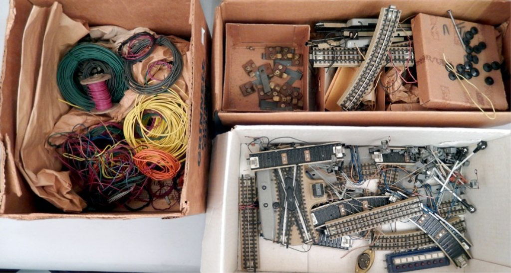 Three boxes of Marklin misc. track and pieces (1 of 8)