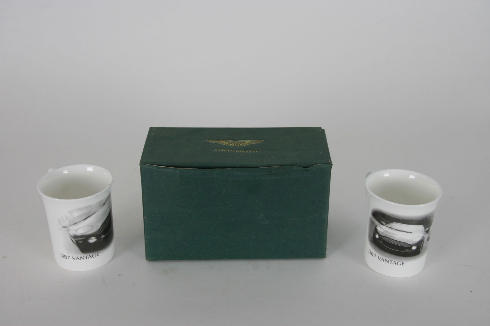Set of 2 Aston Martin Mugs set 2 (1 of 2)