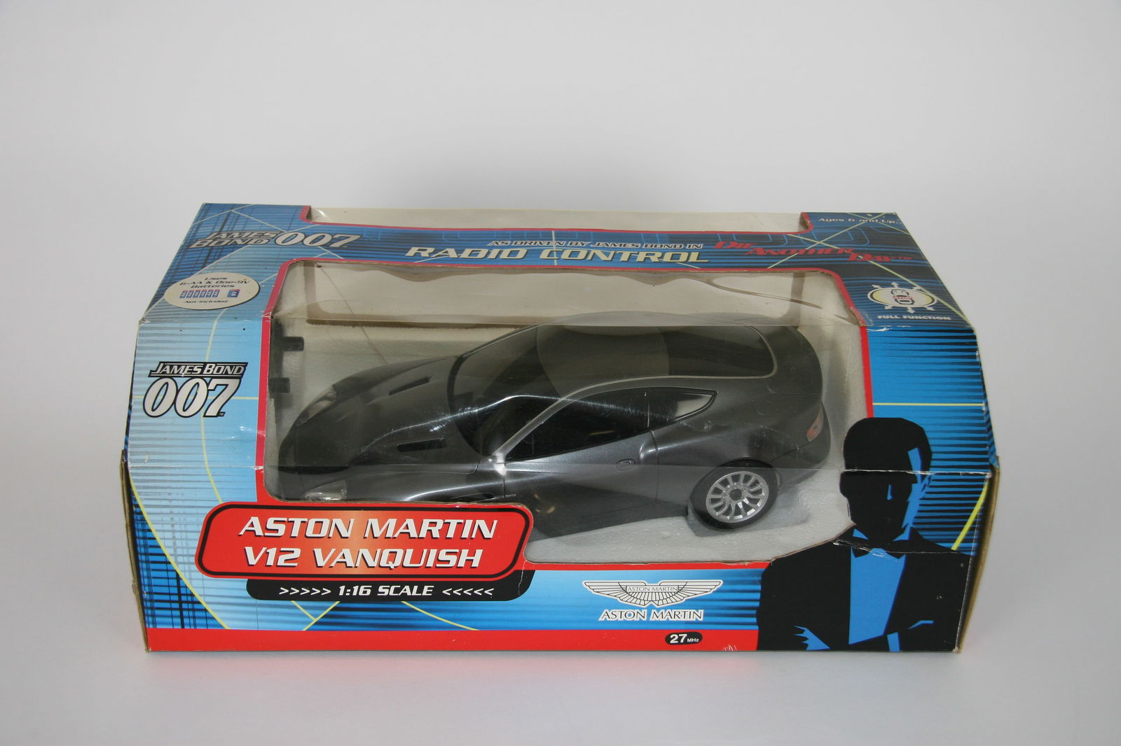 Aston Martin V12 Vanquish James Bond 1:16 radio control model (1 of 3)