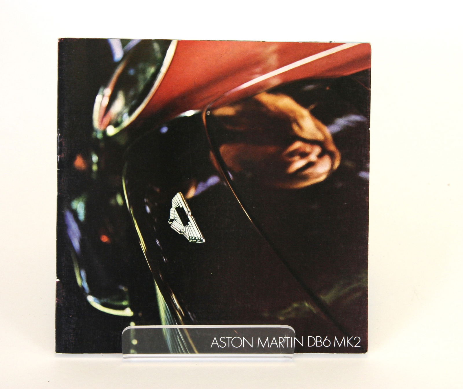 Aston Martin DB6 MK2 brochure (1 of 4)