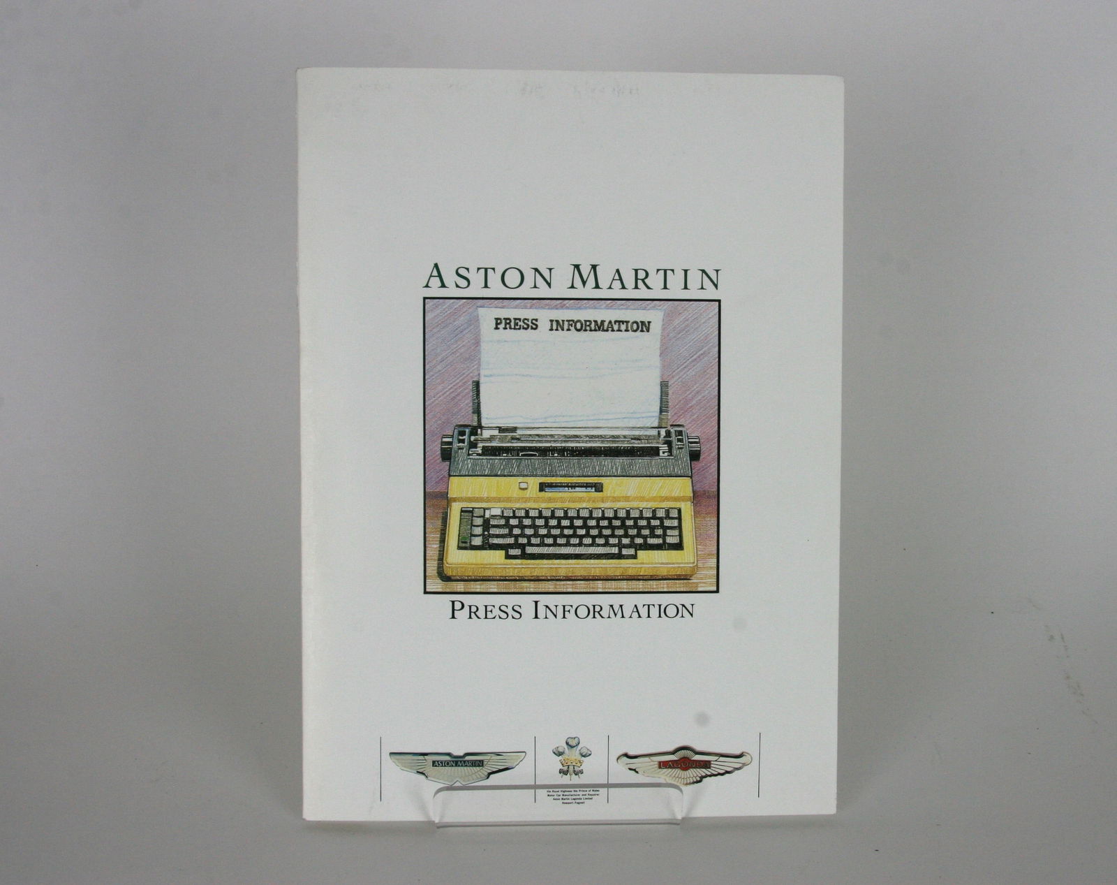 Aston Martin Virage Vantage Press kit (1 of 4)