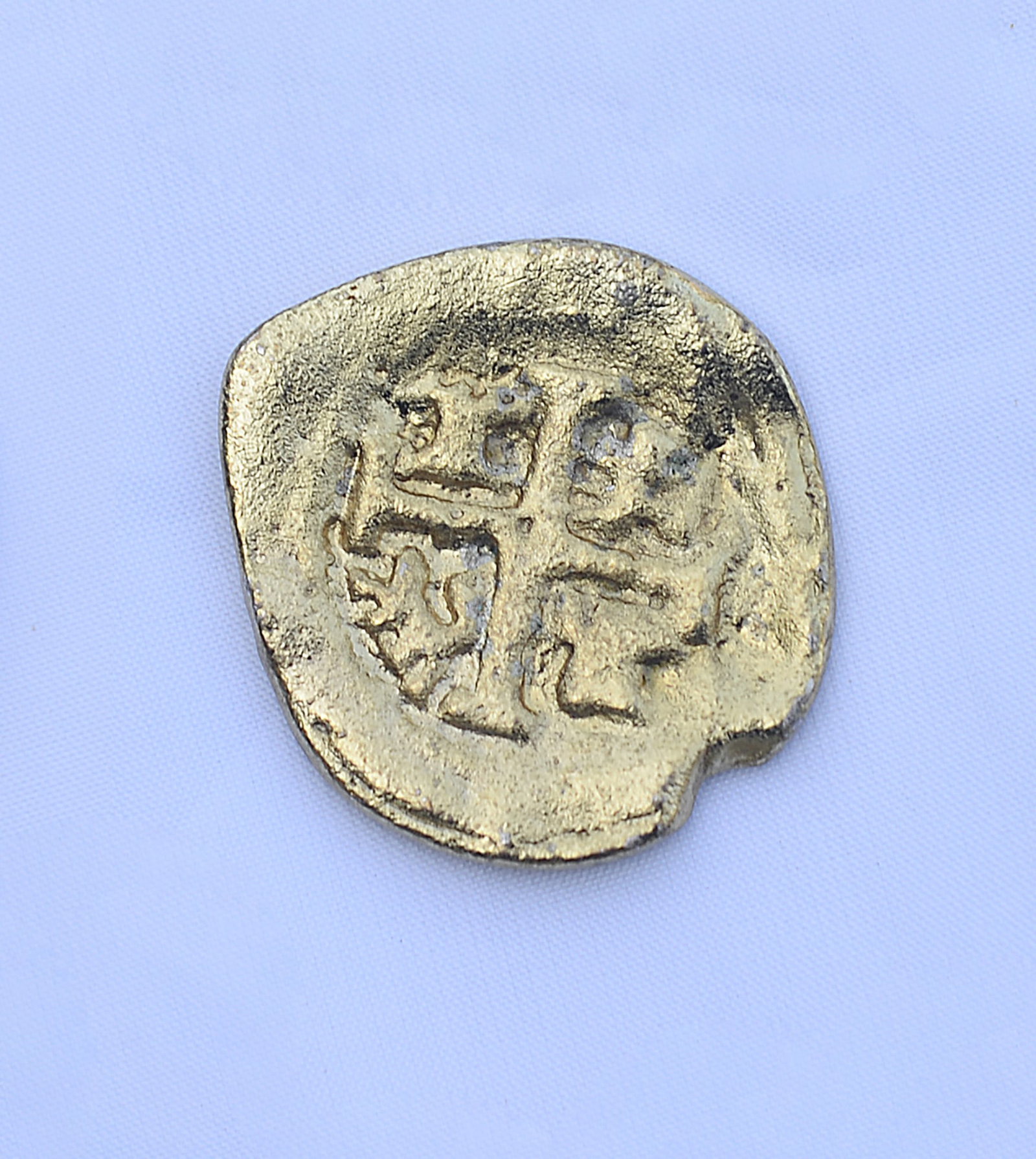 THE GOONIES (1985) - One-Eyed Willie Treasure Coin: A treasure coin from Richard Donner's adventure film The Goonies. The Goonies discovered this coin along with many other treasures when they boarded One Eyed Willys ship, the Inferno. The gold coin is