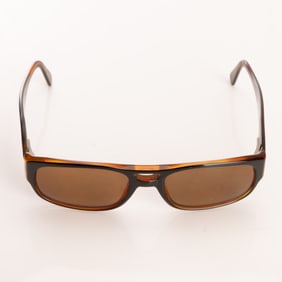 Analyze That (2002) - Paul Vitti’s (Robert De Niro) Sunglasses