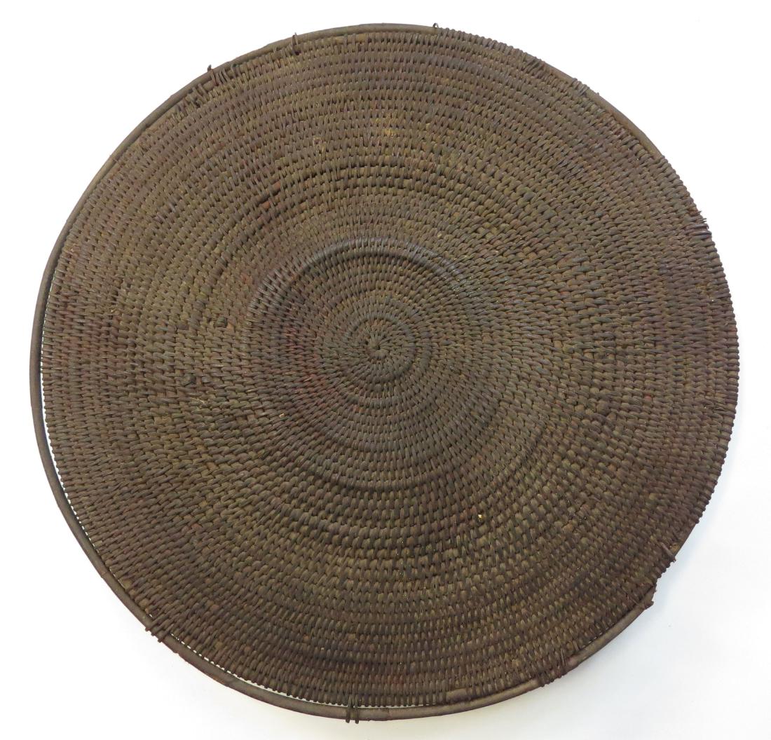 A RARE FLORES ISLANDS SHIELD (1 of 4)