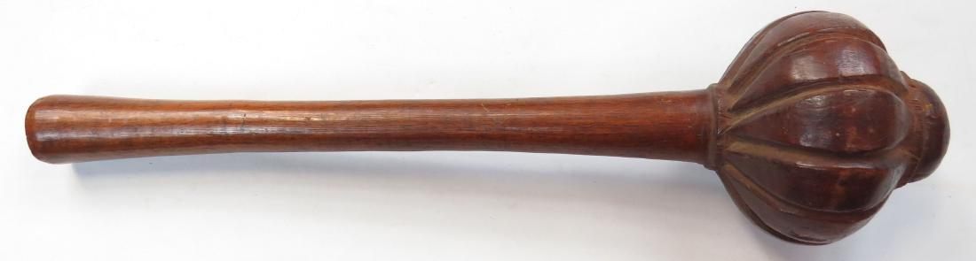 A FIJIAN ULA THROWING CLUB (1 of 2)