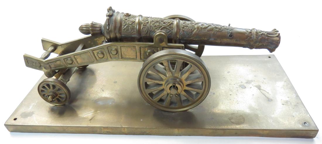 A PRESENTATION MODEL CANNON (1 of 3)