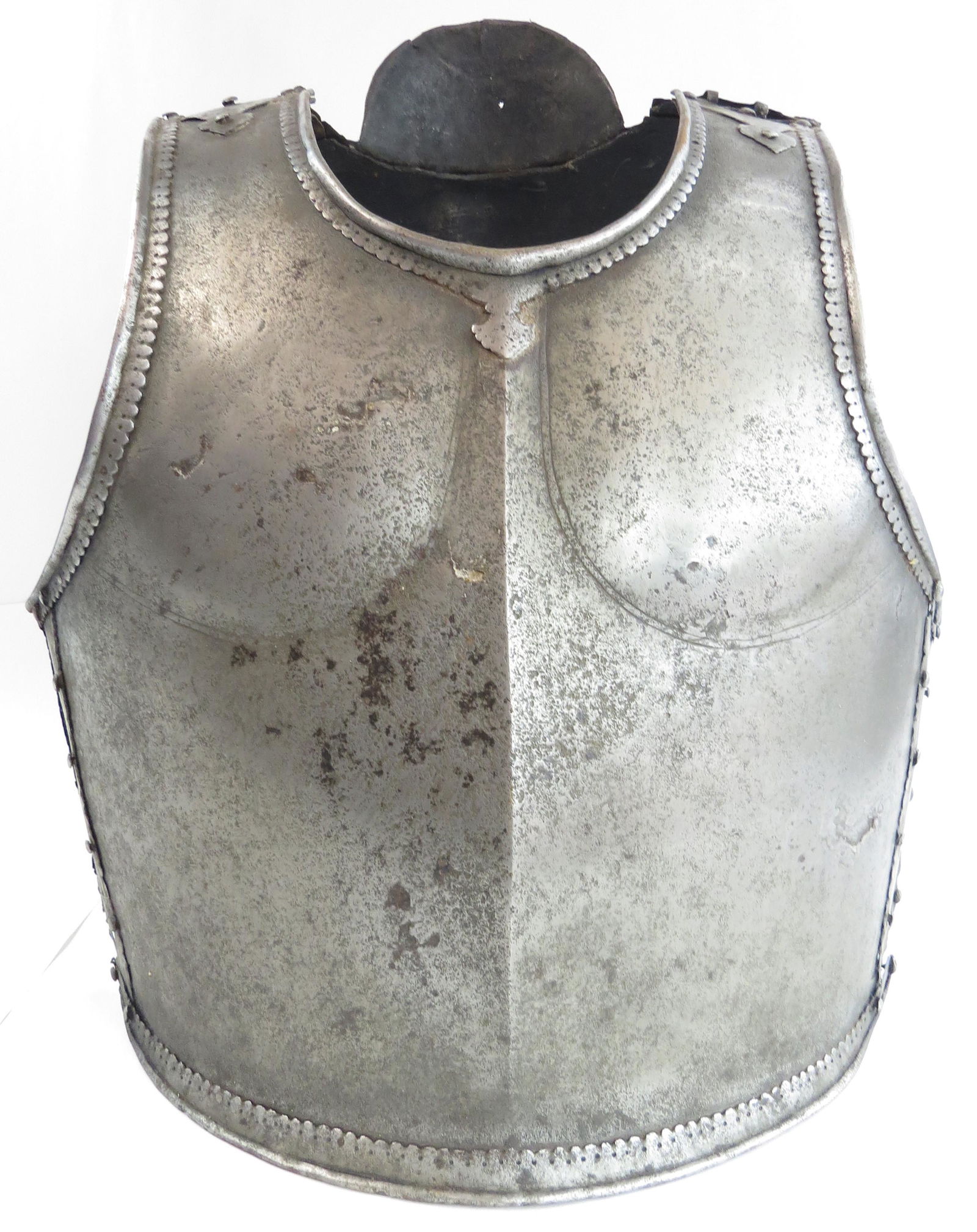A RARE INDIAN ARMOR CUIRASS (1 of 5)