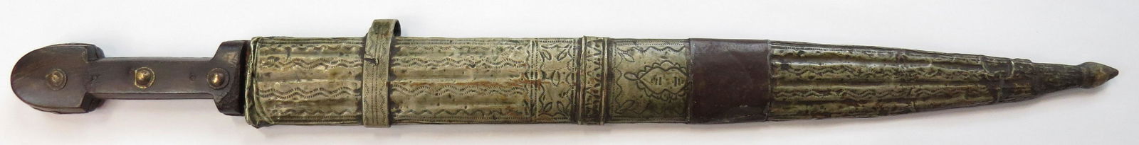 AN OTTOMAN KAMA DAGGER (1 of 6)