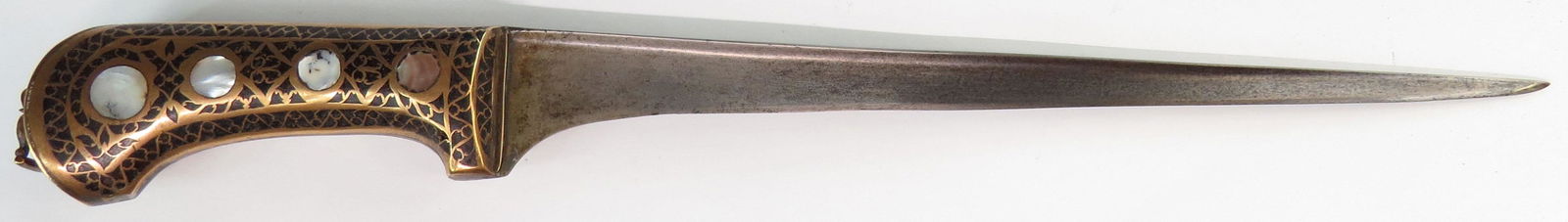 A RARE AFGHAN PESH QABZ DAGGER (1 of 5)