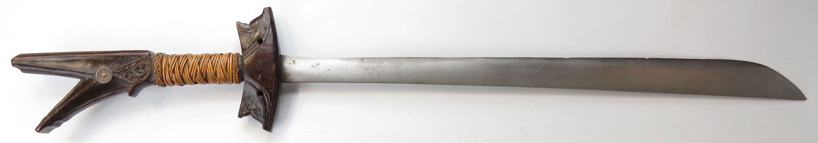 A MORO KAMPILAN SWORD (1 of 7)