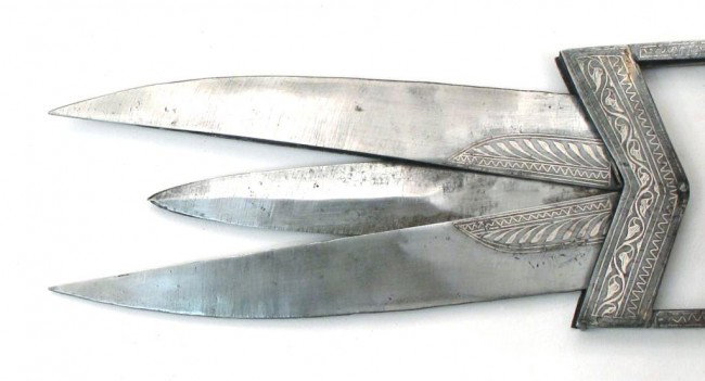 AN INDIAN SCISSOR KATAR DAGGER - 4