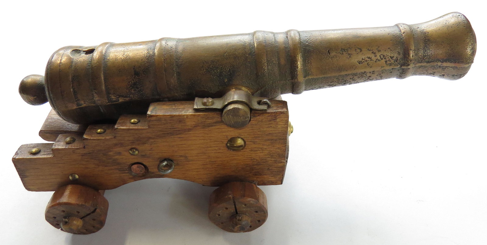 A CHINA SEA BLACK POWDER CANNON (1 of 4)