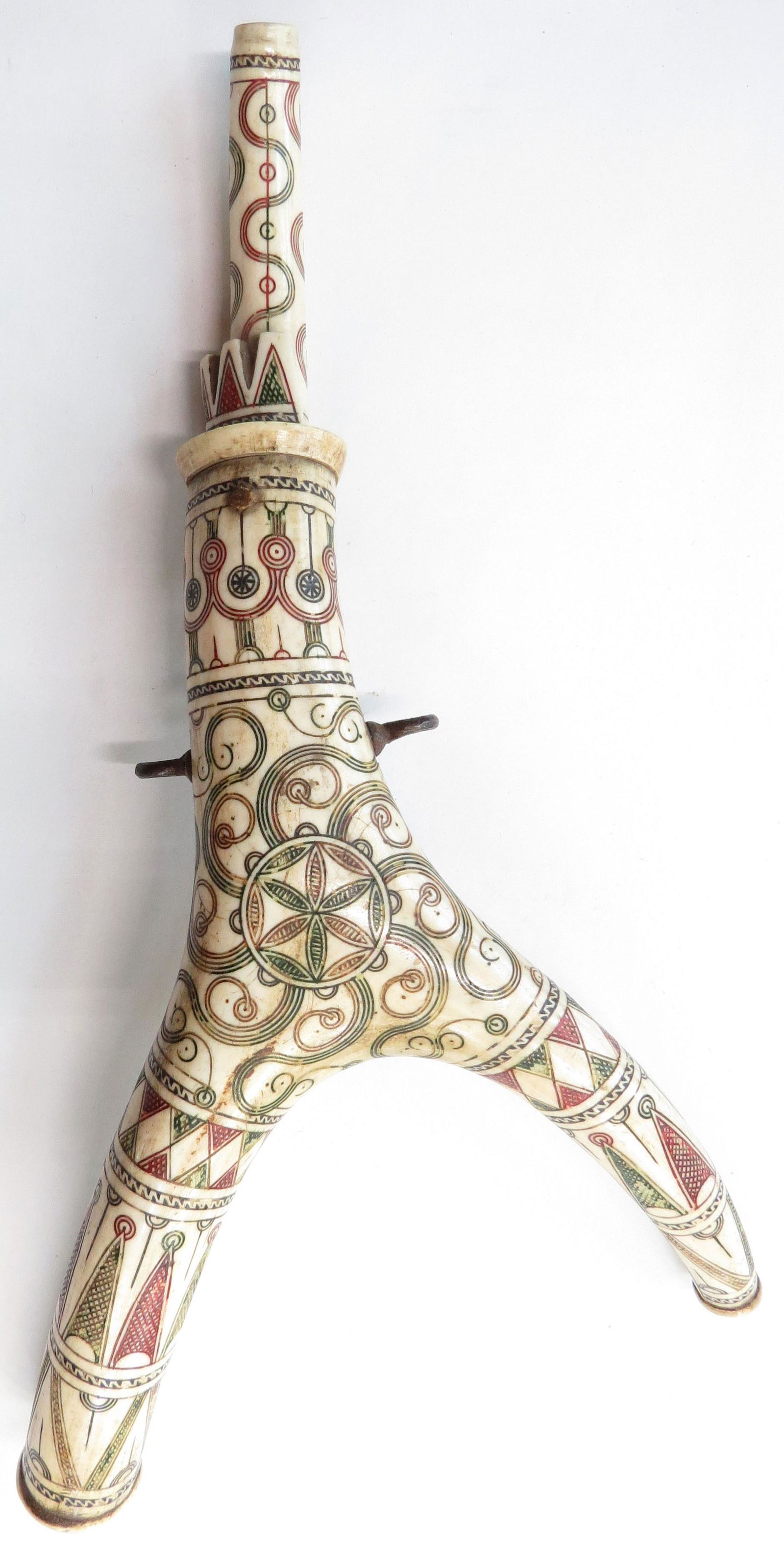 A RARE CARPATHIAN POWDER FLASK (1 of 4)