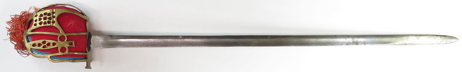 A REPLICA SCOTTISH BASKETHILTED BROADSWORD (1 of 4)