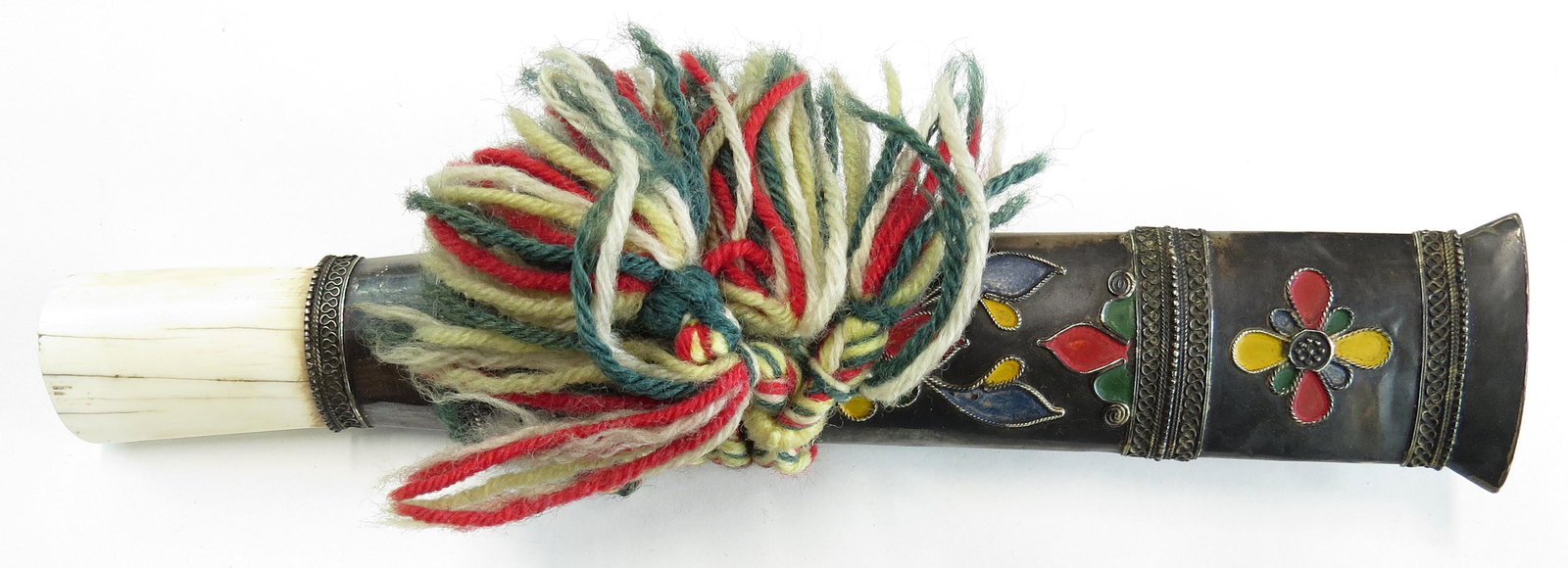 A BURMESE DHA DAGGER (1 of 3)