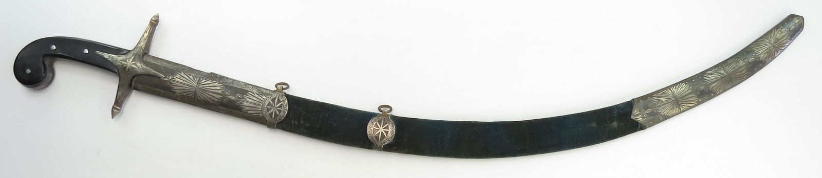 AN OTTOMAN SHAMSHIR SWORD (1 of 8)