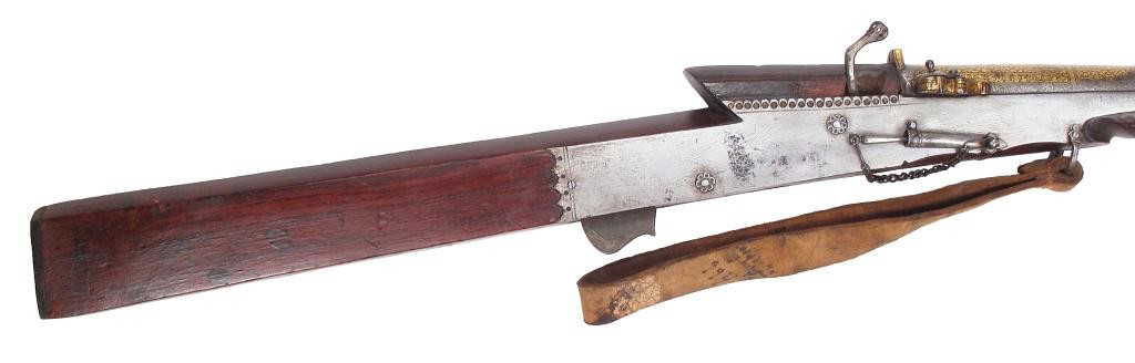 A FINE INDIAN TORADAR MUSKET
