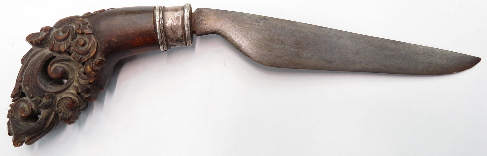 AN INDONESIAN DAGGER (1 of 4)