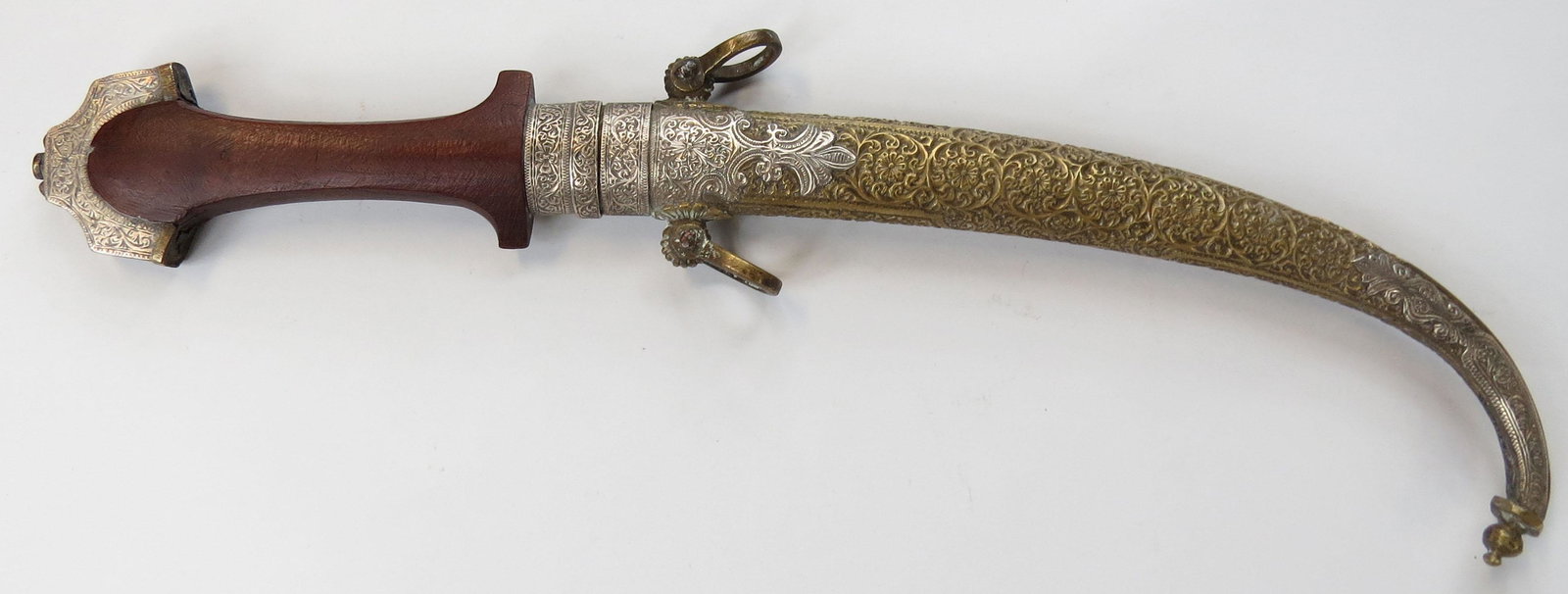 A MOROCCAN KOUMYA DAGGER (1 of 3)