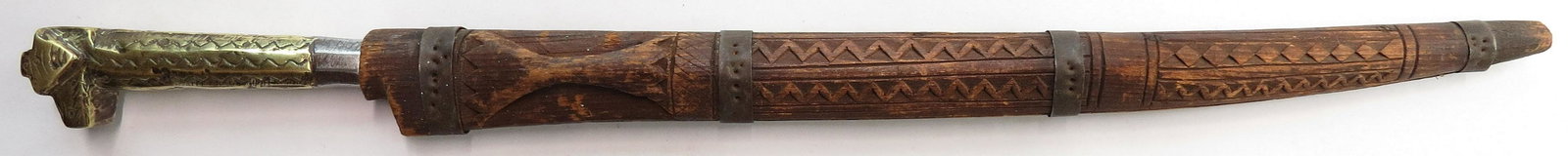 AN ALGERIAN FLYSSA DAGGER (1 of 3)