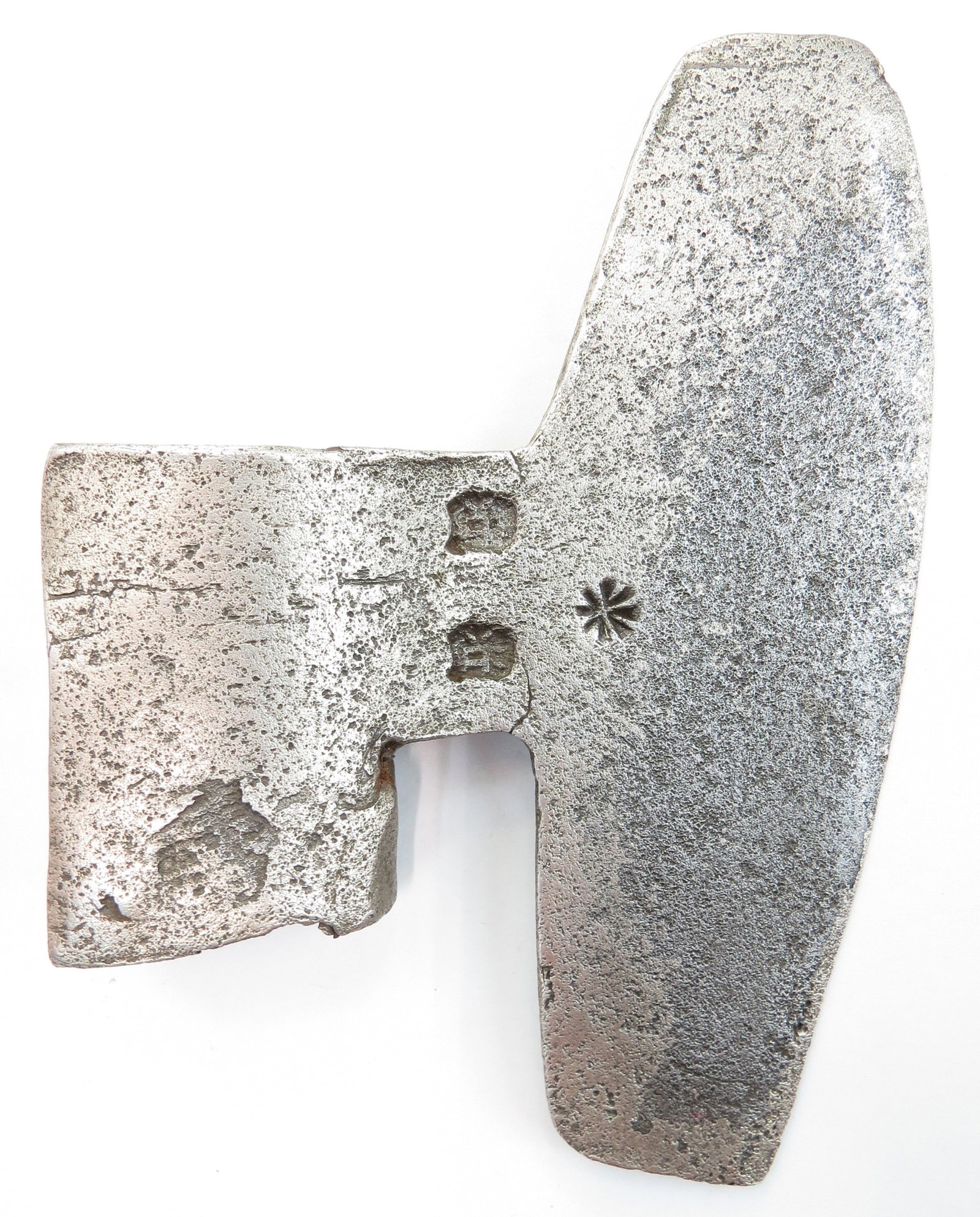 A RARE EUROPEAN BATTLEAXE HEAD (1 of 3)