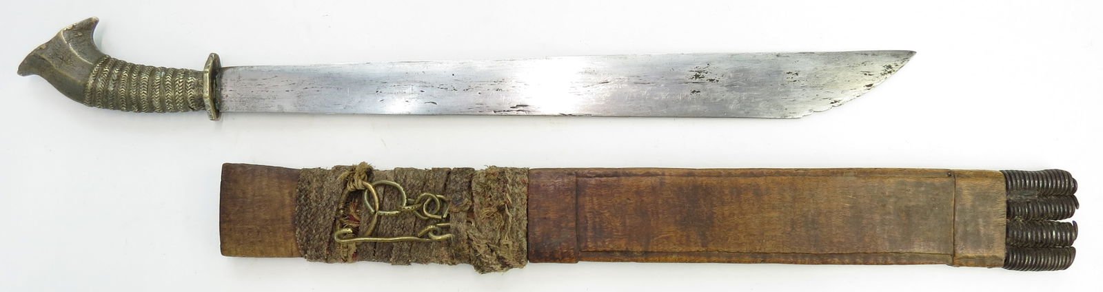 A PHILIPPINES TOLANG SWORD (1 of 4)