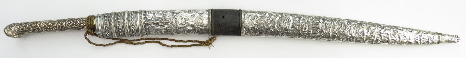 A FINE OTTOMAN YATAGHAN SWORD (1 of 6)