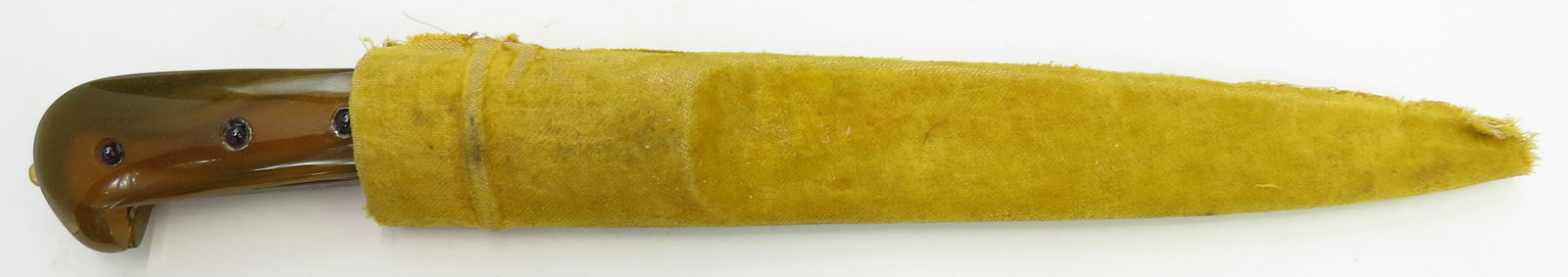 AN INDIAN KARD DAGGER: Mughal work, with polished agate grips with garnet and quartz stones set in silver, the tangbands and bolster elaborately inlaid in gold. The broad, single-edged blade of characteristic form, wrought