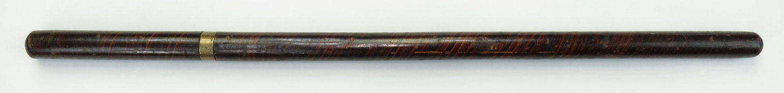 AN ANGLO-BURMESE OFFICER?S SWAGGER STICK: Hardwood grip and shaft with handsome painted finish, concealing a straight thrusting blade. First half of the 20th century Minor wear. Acquired by British officer in Burma during WW2. Overall length 