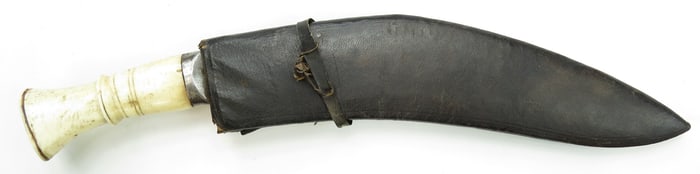 A NEPALESE KUKRIE KNIFE
