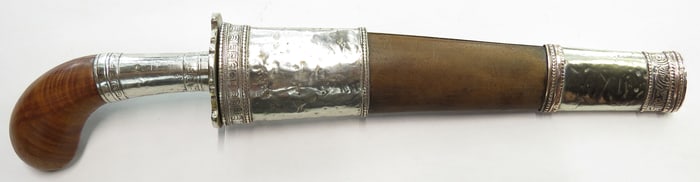 A MORO GUNONG DAGGER