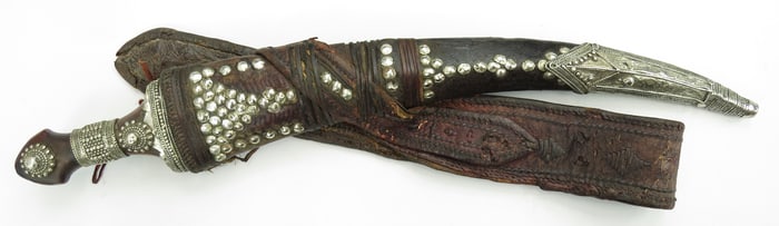 AN ARAB KHANJAR DAGGER