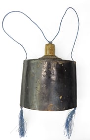 A RARE JAPANESE POWDER FLASK