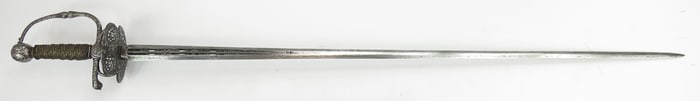 A RARE CONTINENTAL TRANSITIONAL RAPIER SWORD