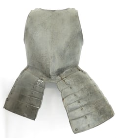 AN ENGLISH CIVIL WAR ARMOR BREASTPLATE AND TASSETS